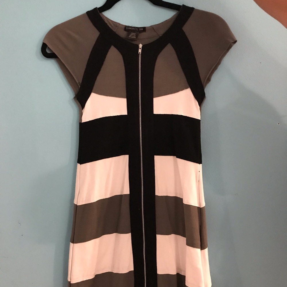 Brand: Flowers by Zoe | XL Dress